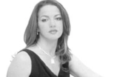 Miss Algérie 2007 : Le charme d’une jeune femme en quête d’authenticité