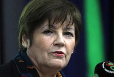 Nouria Benghabrit, ce ministre qui dérange