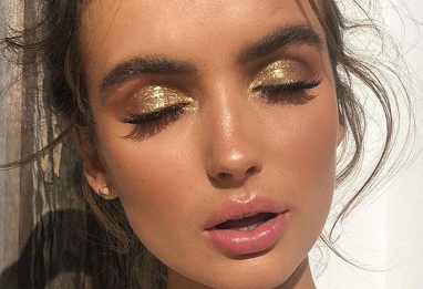 comment-reussir-son-maquillage-de-soiree-conseils-astuces-erreurs-a-eviter