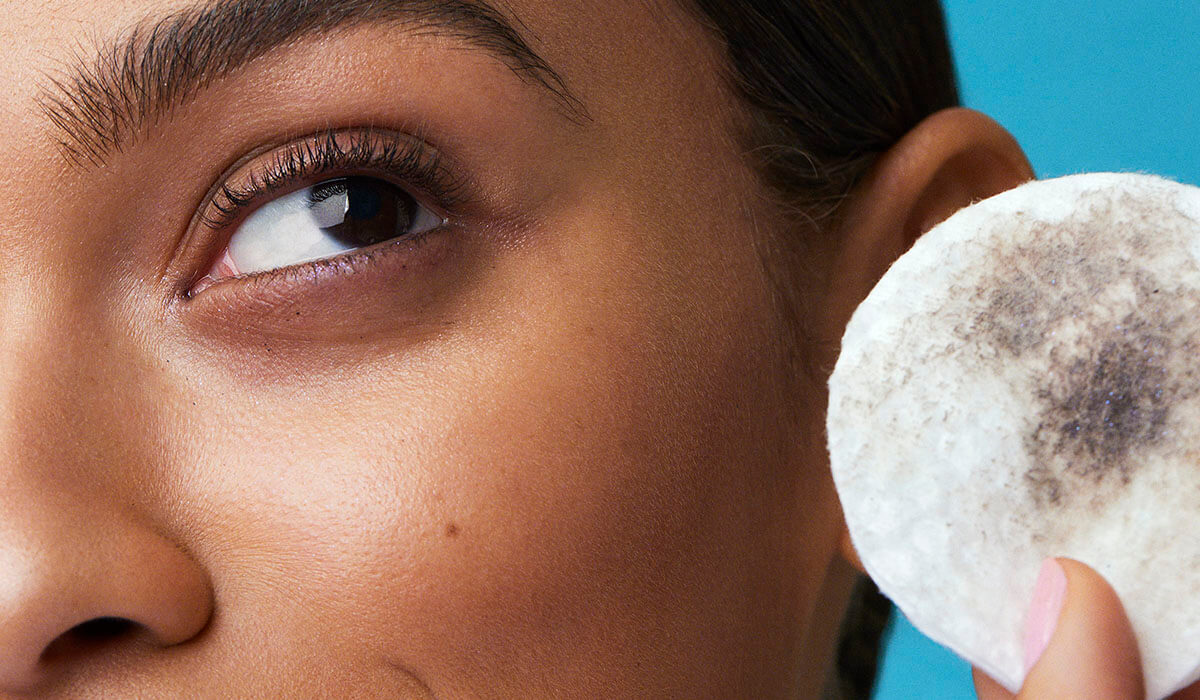 demaquillage-soin-nettoyage-visage-type-de-peau-conseils-beaute