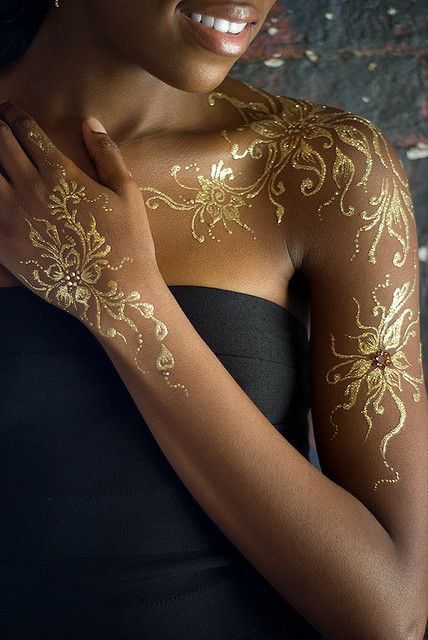 henna-diamant-beaute-mariee-algerienne-parure-peau
