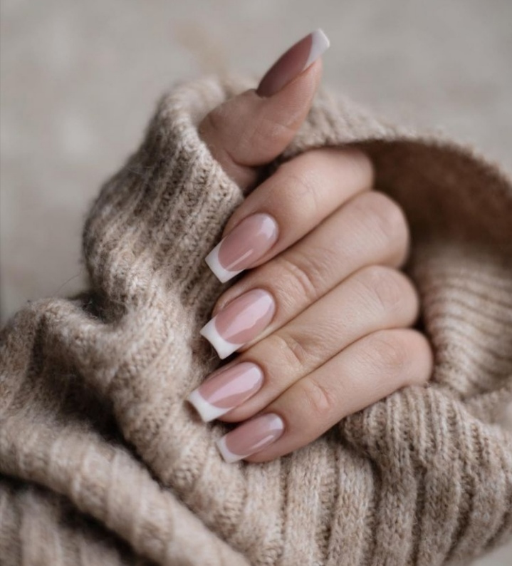 ongles-impeccables-french-manucure-naturelle-soin-vernis-maison