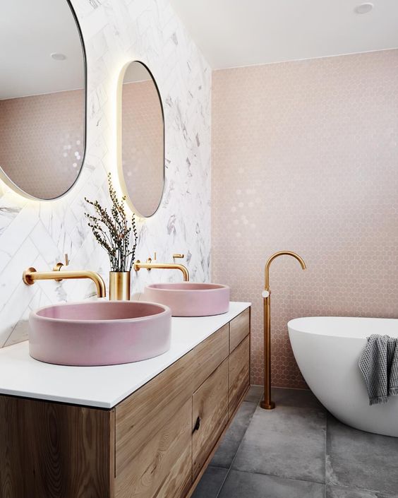 salle-de-bain-robineterie-laiton-art-deco