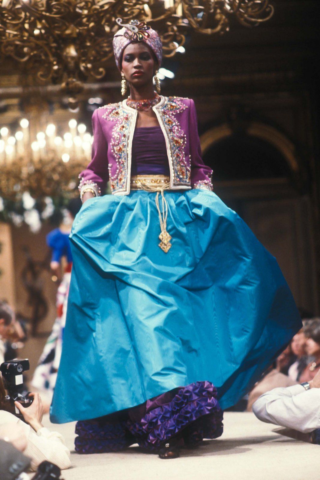 yves-saint-laurent-haute-couture-karakou-floral-orientalisme