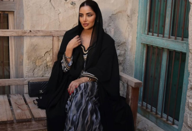 abaya-de-soiree-moderne-style-tradition-identite-femme-musulmane