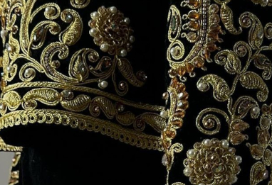apprentissage-mejboud-fetla-broderie-algerienne-jeunes-filles-patrimoine-karakou