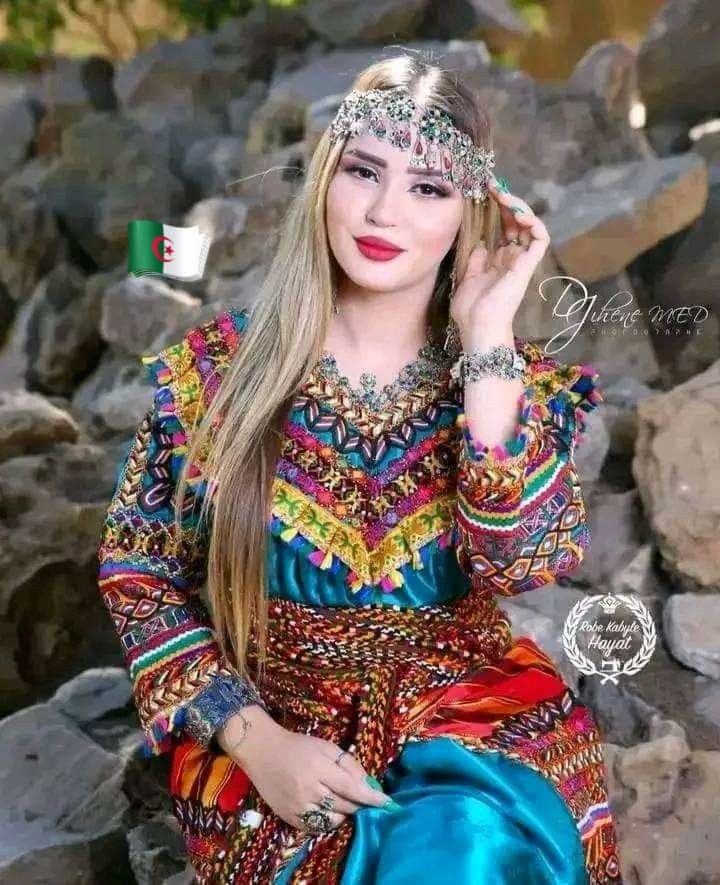robe-kabyle-traditionnelle