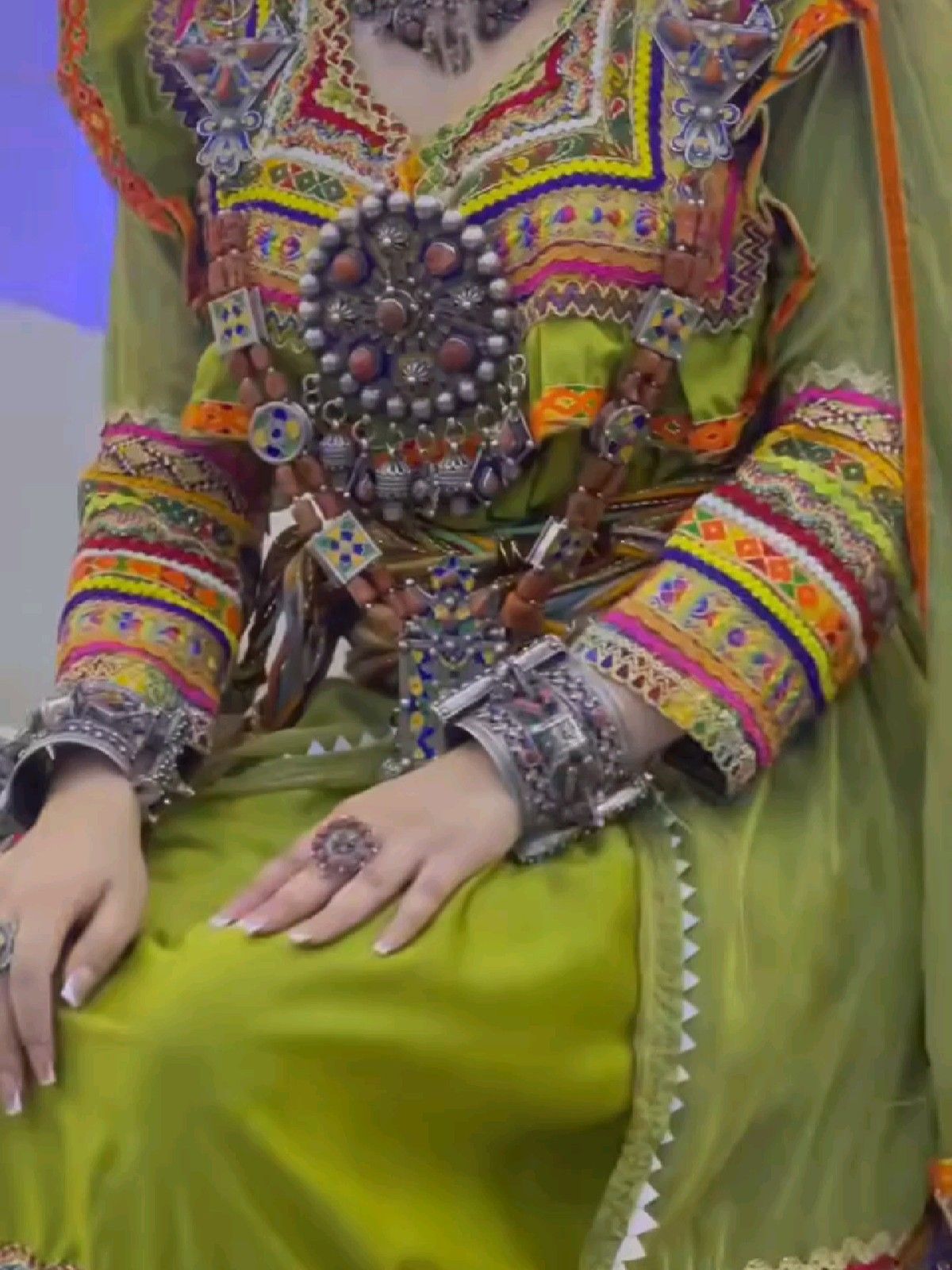 robe-kabyle-traditionnelle